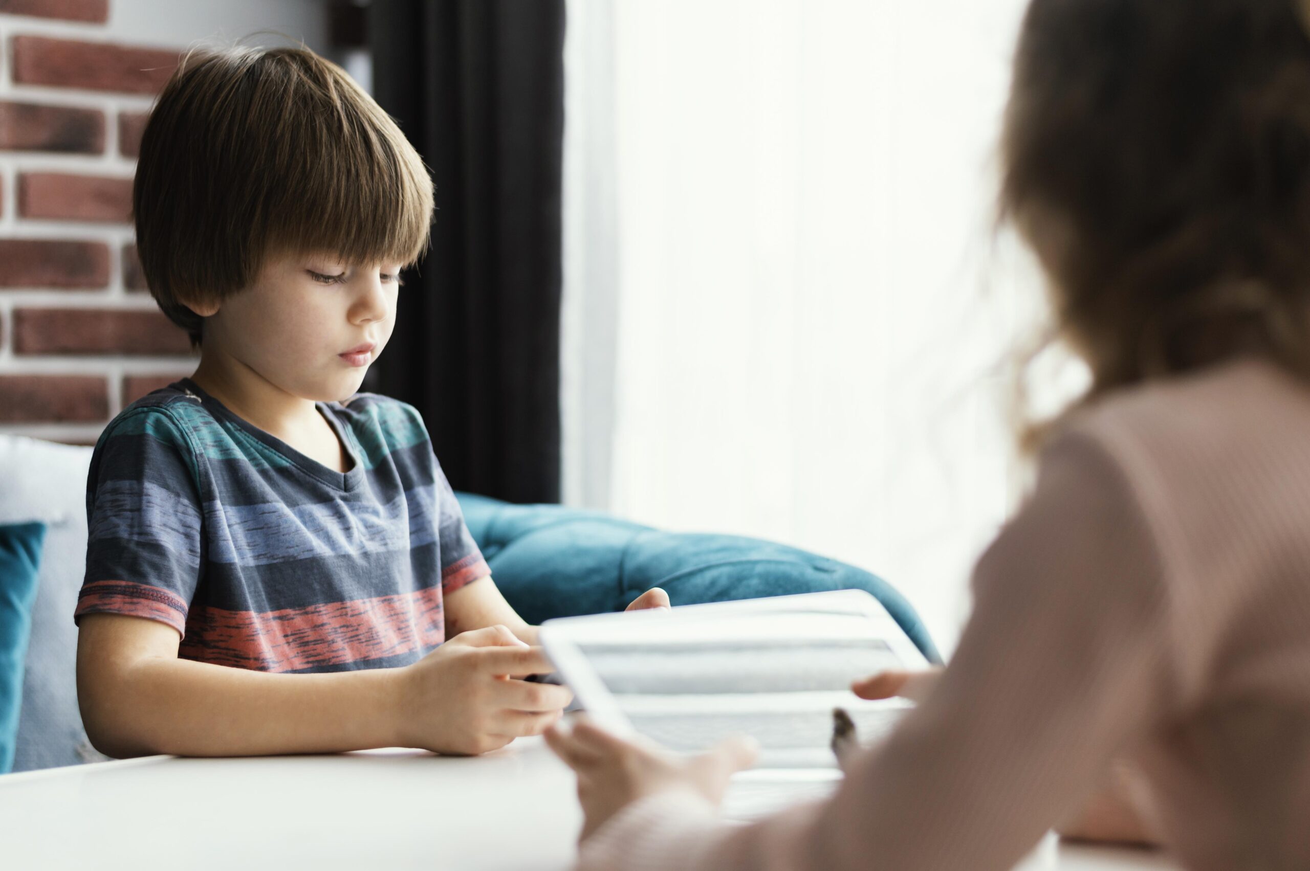 Read more about the article Jak przygotować dziecko do pierwszej wizyty u psychologa?
